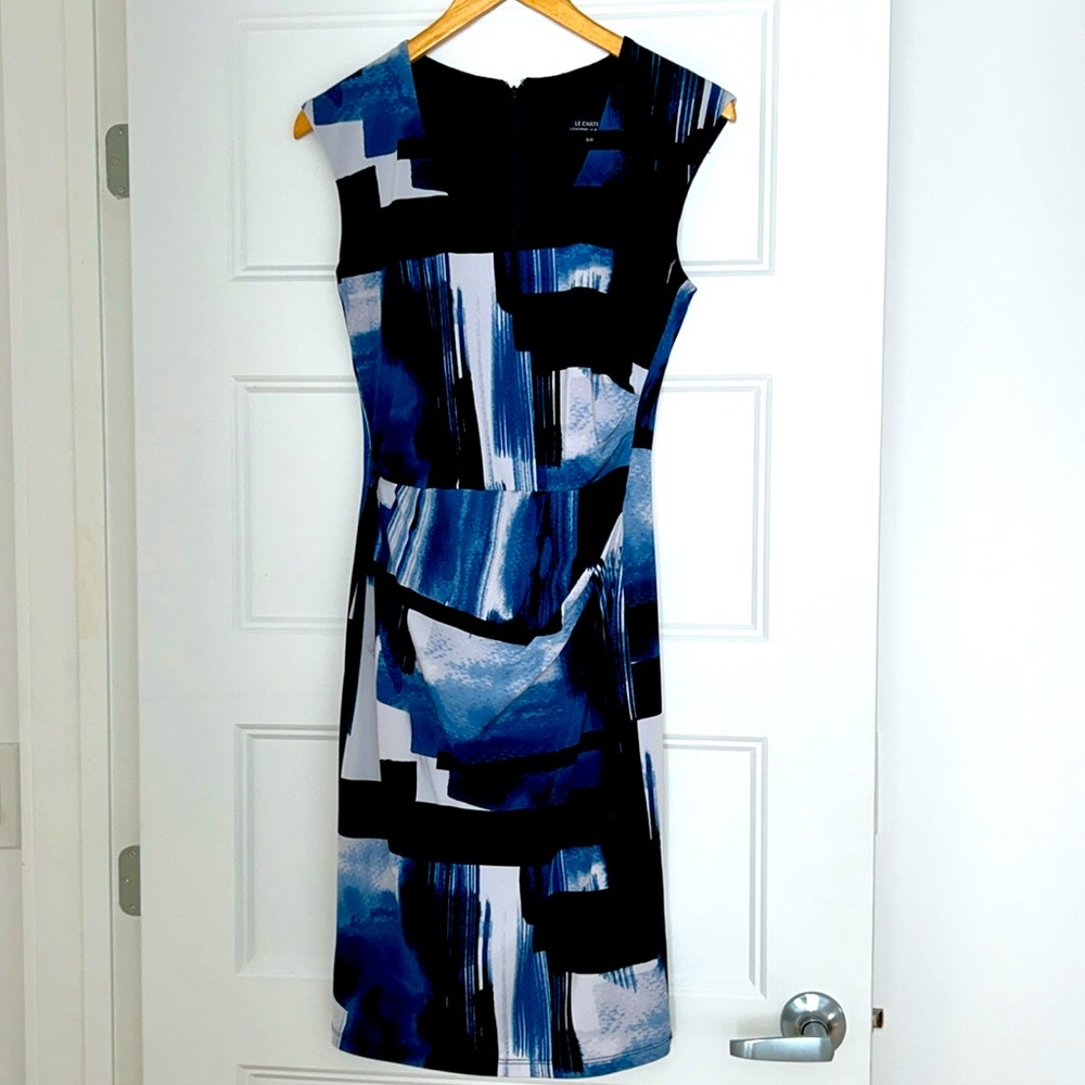 Brand new Le Chateau dress size medium